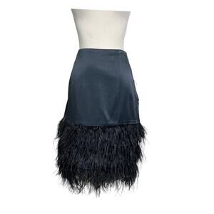 WORTH Black Ostrich Feather Trim Fiona Short Skirt size 6